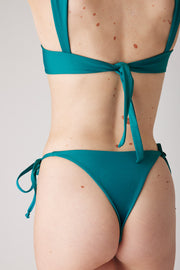 [Meghan is 5'7.5 and wears size S]#color_tidal-teal