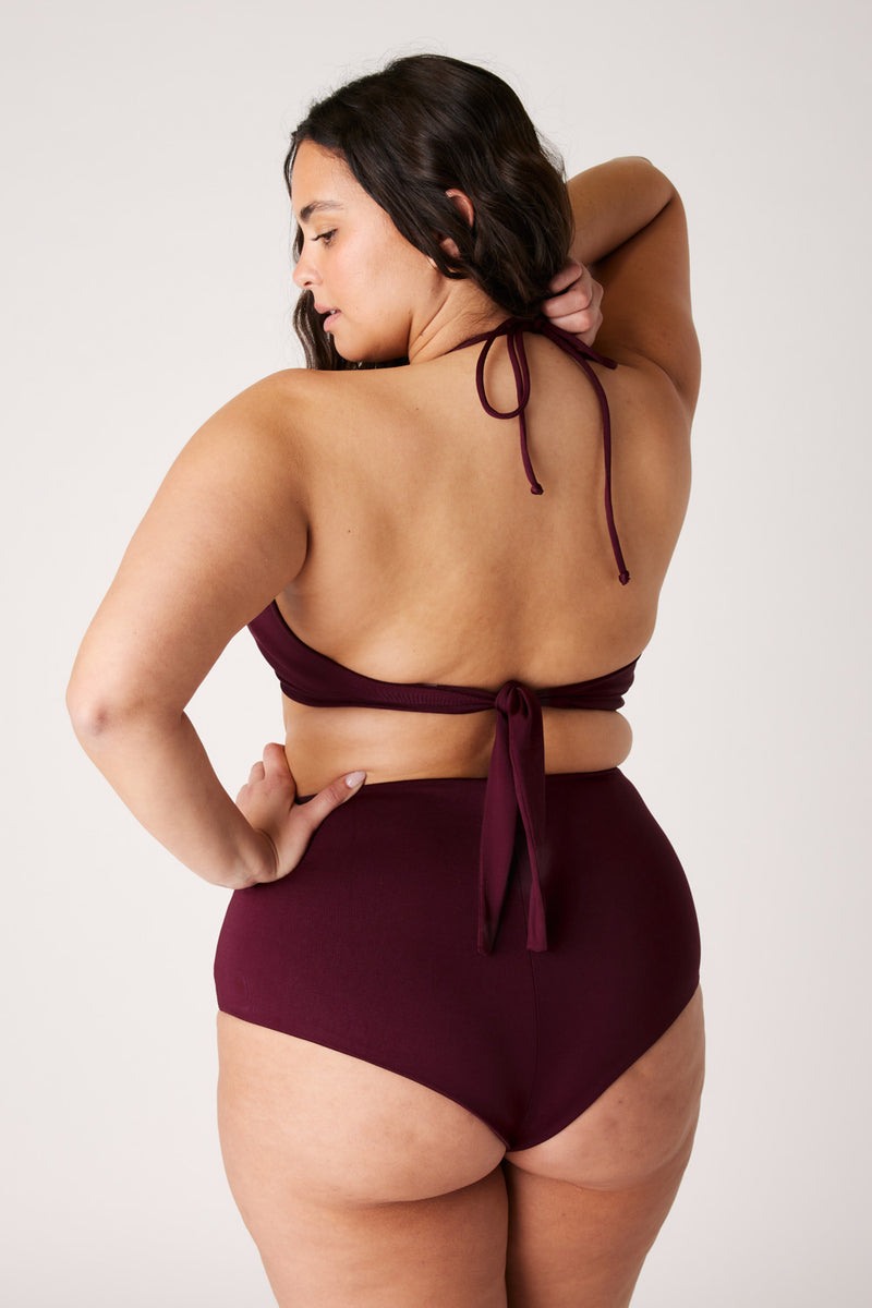 [Isabella is 5'10 and wears size XL]#color_dark-cherry