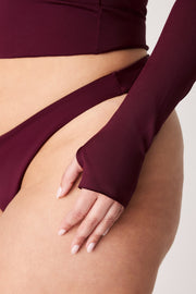 [Isabella is 5'10 and wears size XL]#color_dark-cherry