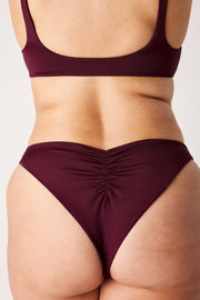 [Isabella is 5'10 and wears size XL]#color_dark-cherry