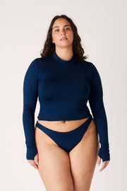 [Isabella is 5'10 and wears size XL]#color_soft-navy