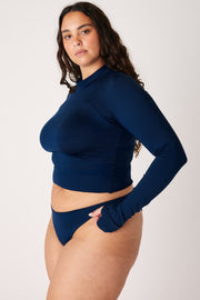 [Isabella is 5'10 and wears size XL]#color_soft-navy