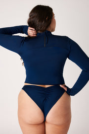 [Isabella is 5'10 and wears size XL]#color_soft-navy