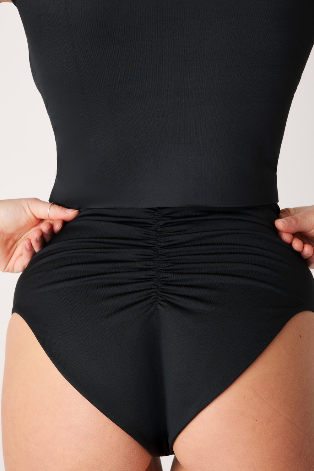 The Short Sleeve Surf Top - Matte Black