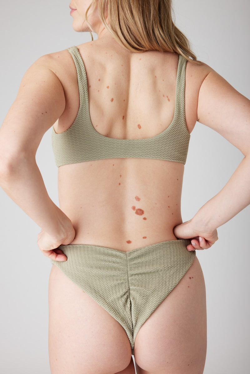 [Meghan is 5'7.5 and wears size S]#color_soft-olive-ripple