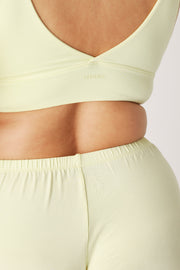 [Isabella is 5'10 and wears size XL]#color_butter-yellow