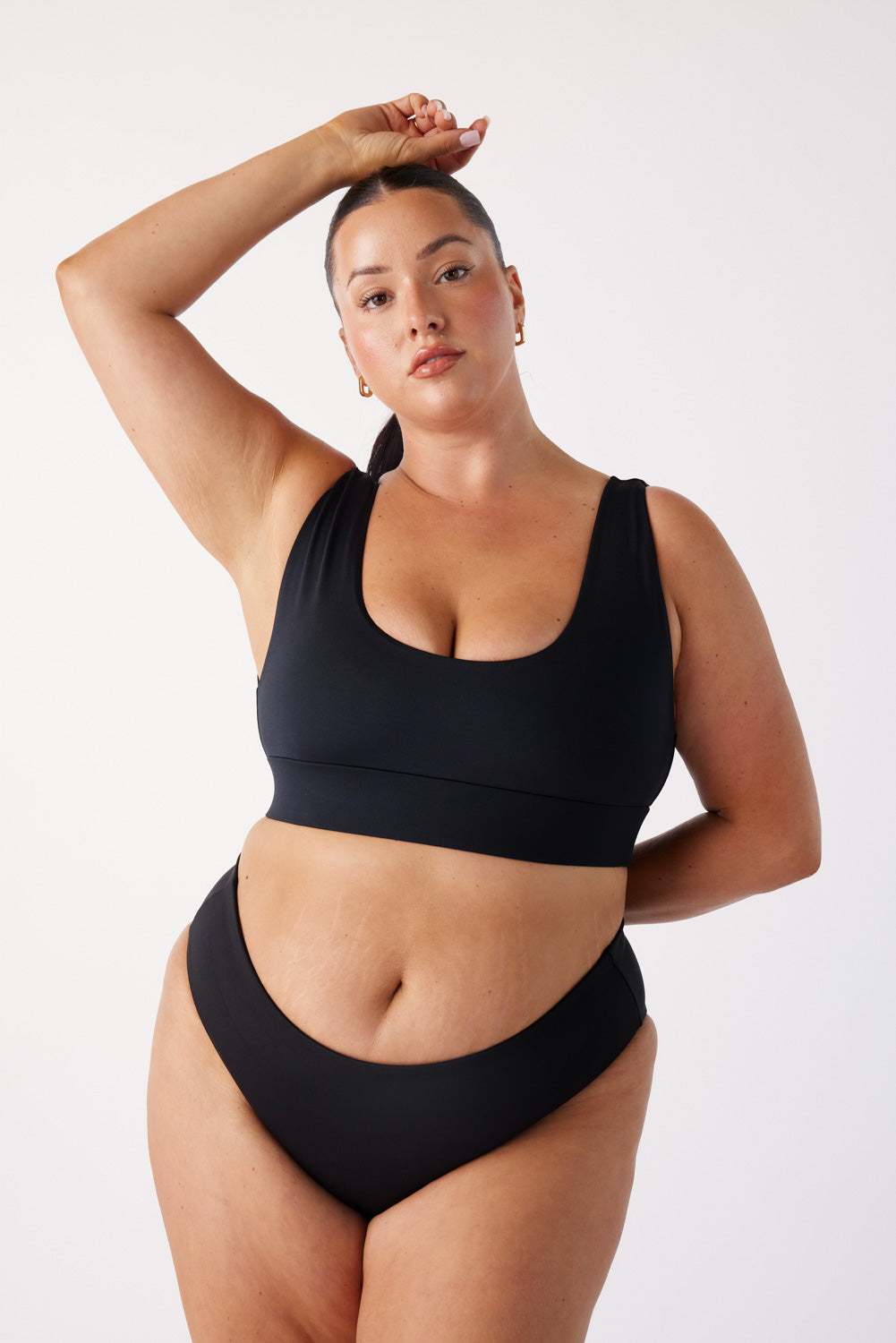 The Sport Scoop Top - Matte Black