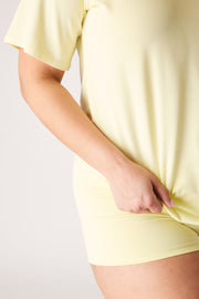 [Isabella is 5'10 and wears size XL]#color_butter-yellow