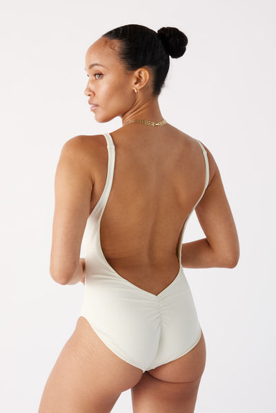 Cream_Minimalist_2
