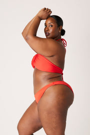 [Rahima is 5’8 and wears size XXL]#color_fiesta-red
