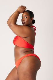 [Rahima is 5’8 and wears size XXL]#color_fiesta-red