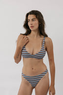 [Cora is 5’10 and wears size S]#color_boat-day-stripe