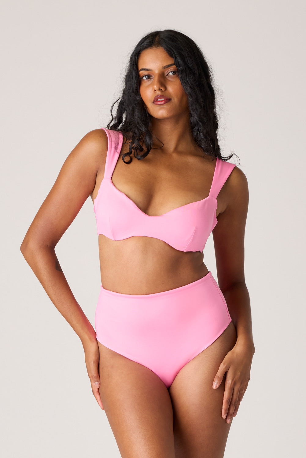 The High-Waisted Scrunch Bottoms - Bubblegum Pink