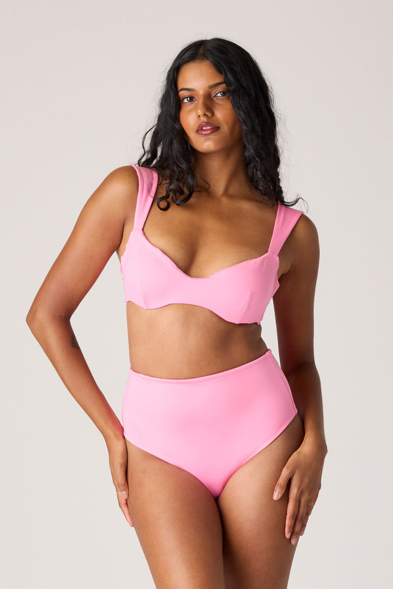 [Danielle is 5’6 and wears size S]#color_bubblegum-pink