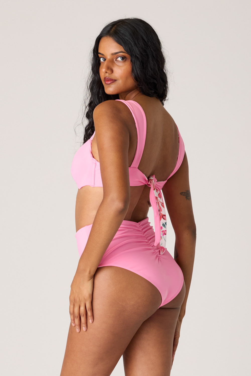 The High-Waisted Scrunch Bottoms - Bubblegum Pink