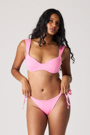 [Danielle is 5’6 and wears size S]#color_bubblegum-pink