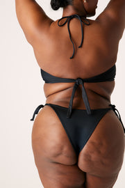 [Rahima is 5’8 and wears size XXL]#color_matte-black