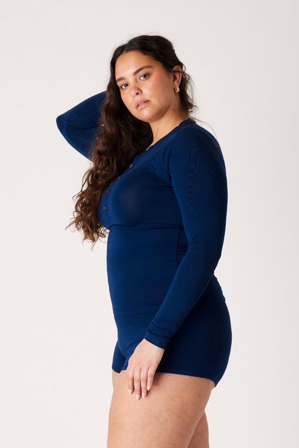 [Isabella is 5'10 and wears size XL]#color_soft-navy