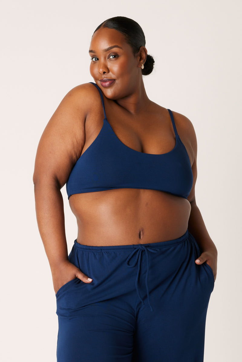 [Rahima is 5’8 and wears size XXL]#color_soft-navy