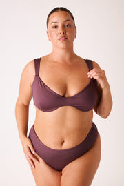 [Christina is 5'6 and wears size XXL]#color_fig